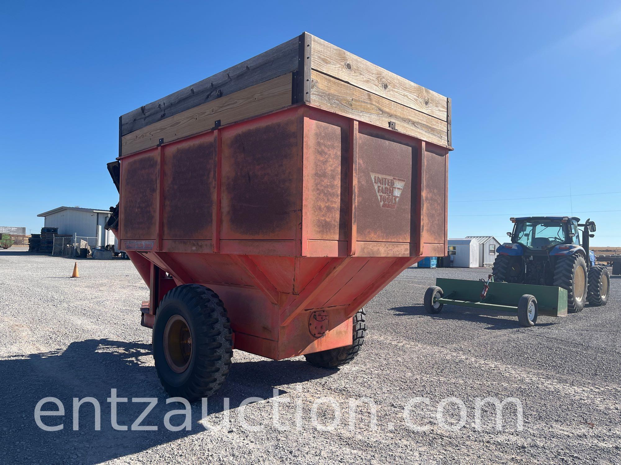 UFT 400 BU. GRAIN CART, 24" EXT., 1000 PTO,