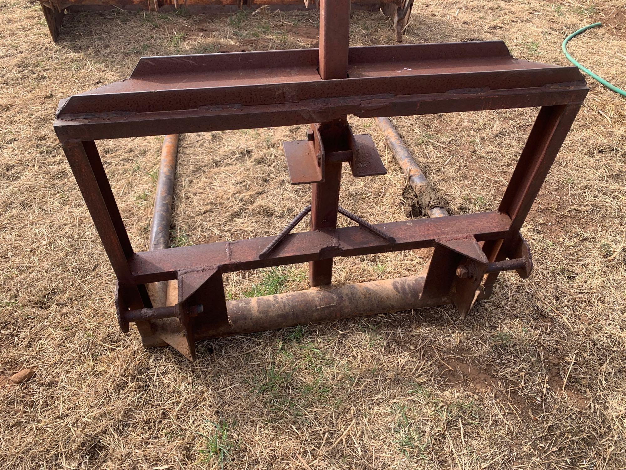 SINGLE BALE MOVER