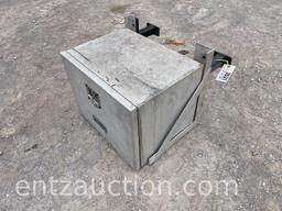 PRO TECH TOOLBOX 24" X 18" X 18"