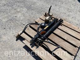 LOT W/ 2) 32" HYD. CYLINDERS, HYD. DIRECTIONAL