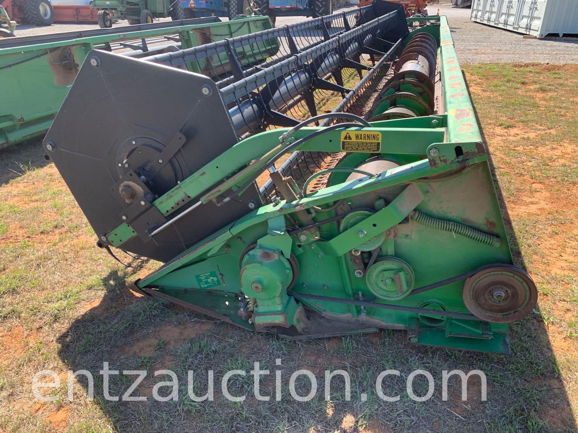 JD 930 PLATFORM HEADER W/ PICKUP REEL,