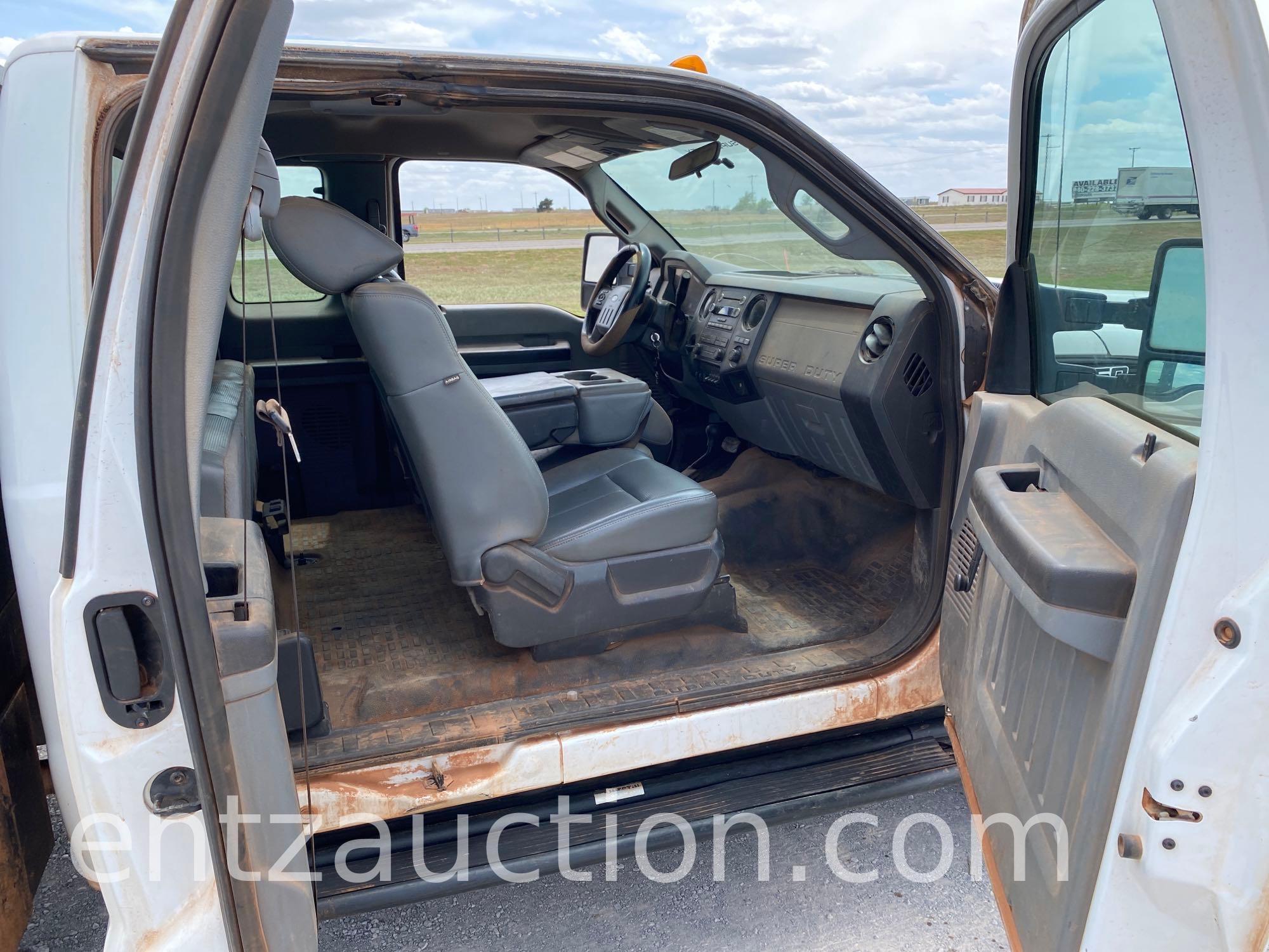 2011 FORD F350 PICKUP, EXT. CAB, DUALLY, 4X4,
