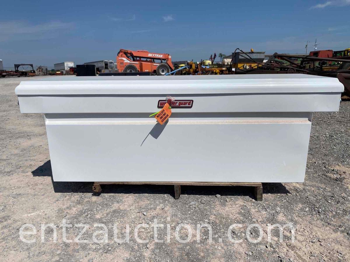 WEATHERGUARD SADDLE TOOLBOX, 5' X 20" X 24"