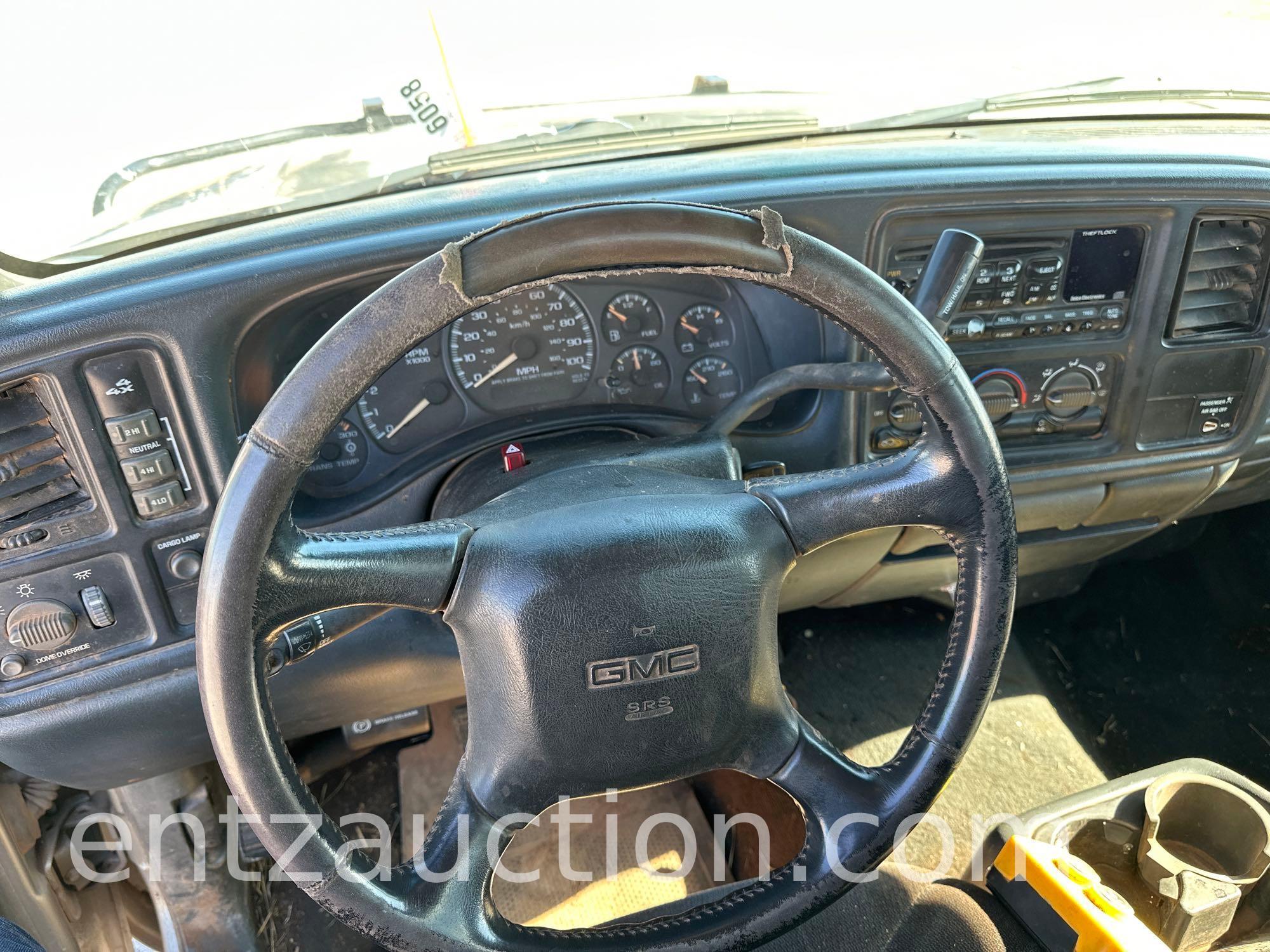 2001 GMC 2500 PICKUP, SINGLE CAB, 4X4, AUTO, 8100