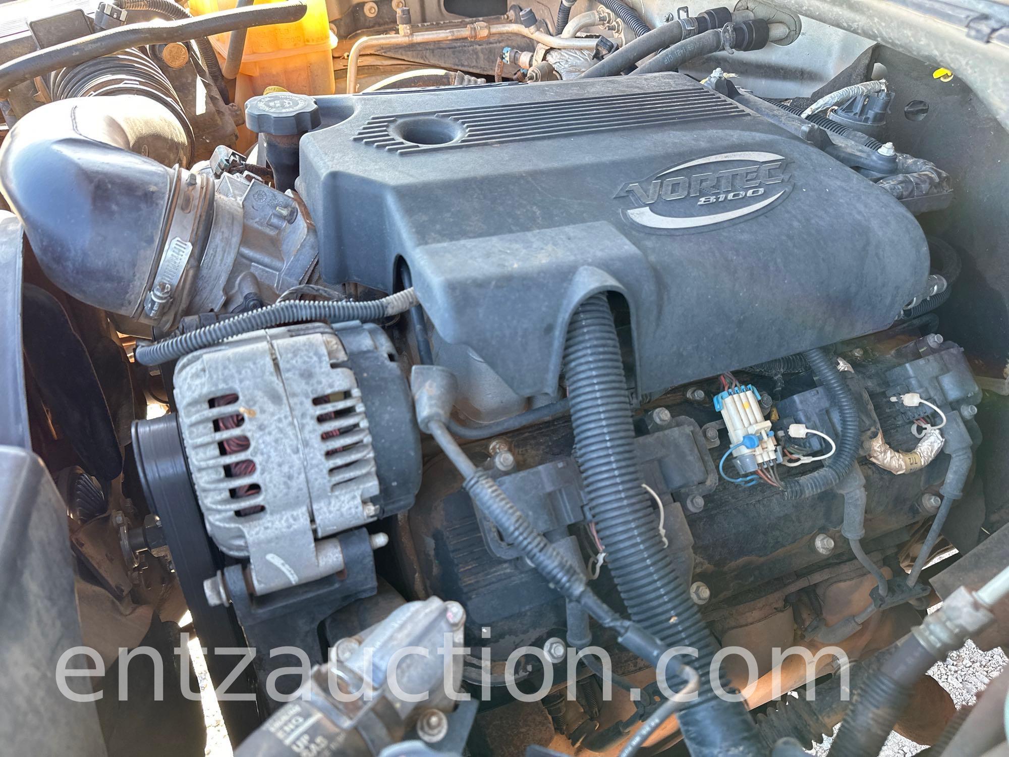 2001 GMC 2500 PICKUP, SINGLE CAB, 4X4, AUTO, 8100