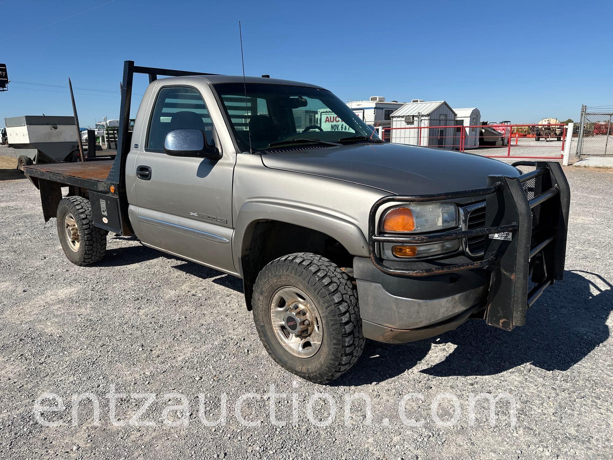 2001 GMC 2500 PICKUP, SINGLE CAB, 4X4, AUTO, 8100