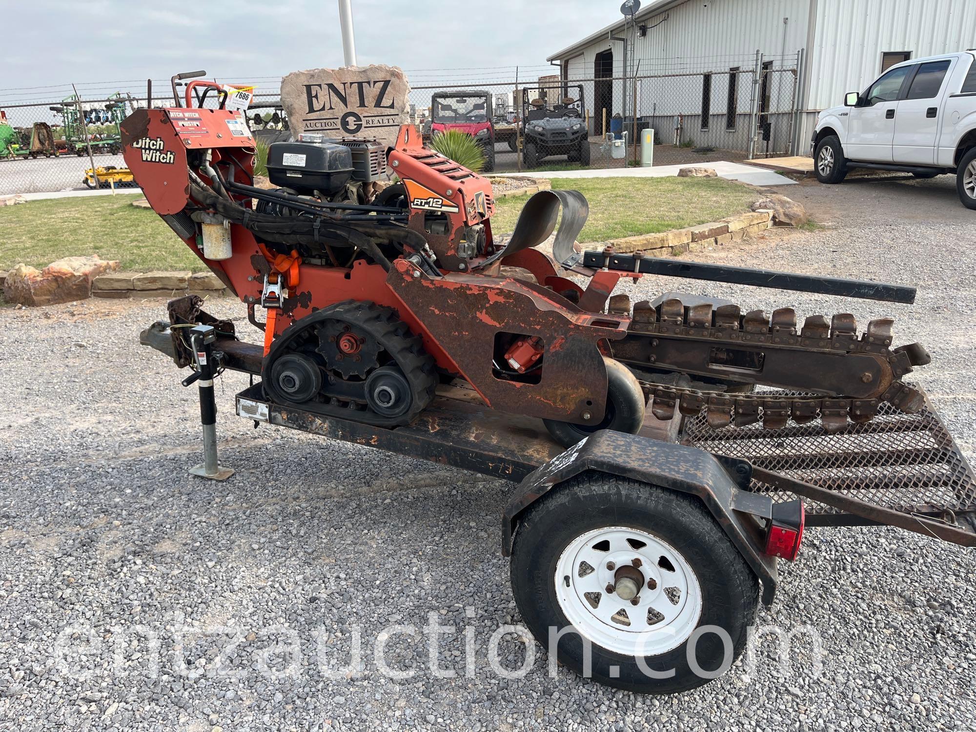 2012 DITCH WITCH RT12 PUP TRENCHER, HONDA