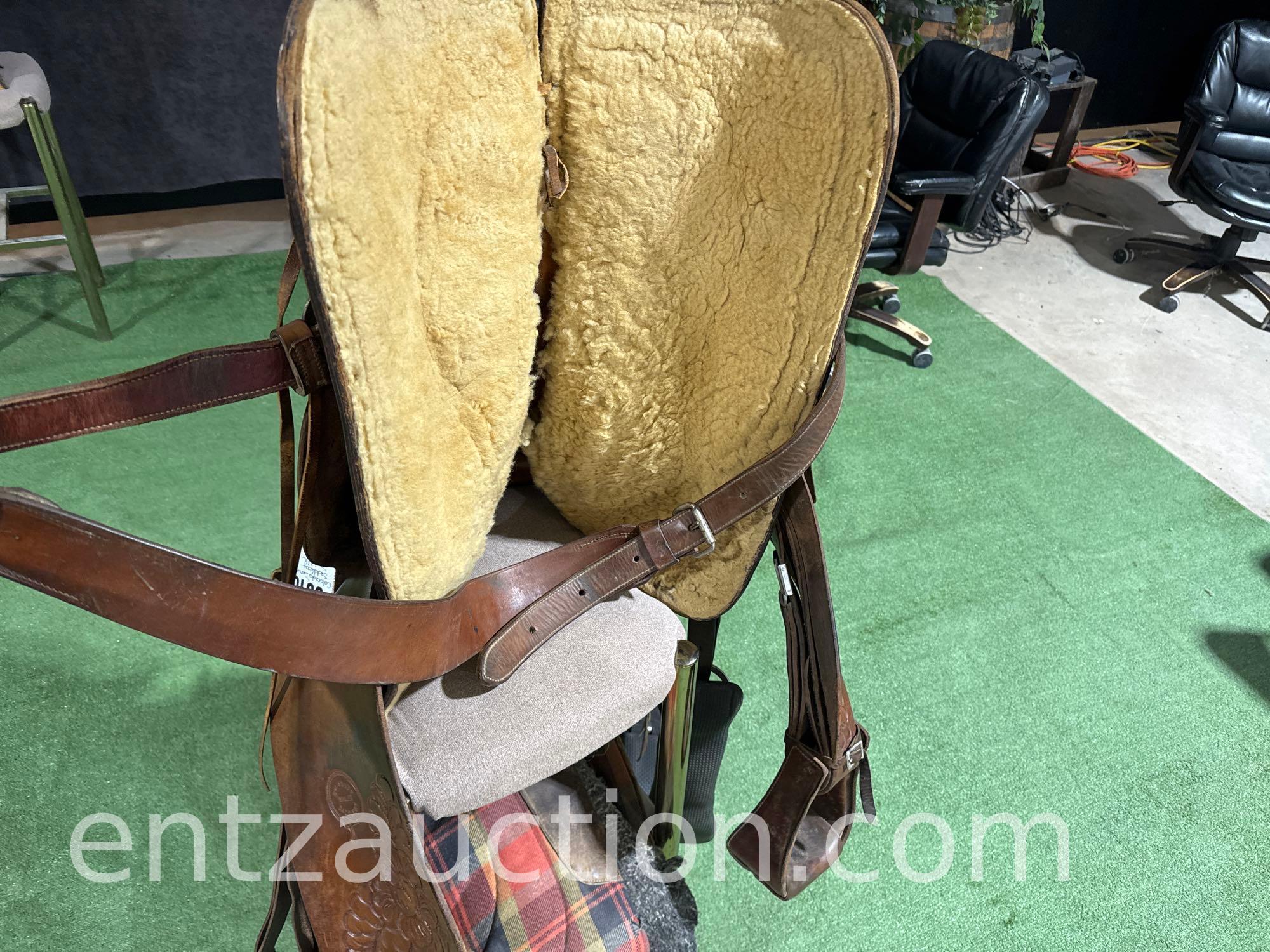 COLORADO DENVER SADDLERY ROPING SADDLE,