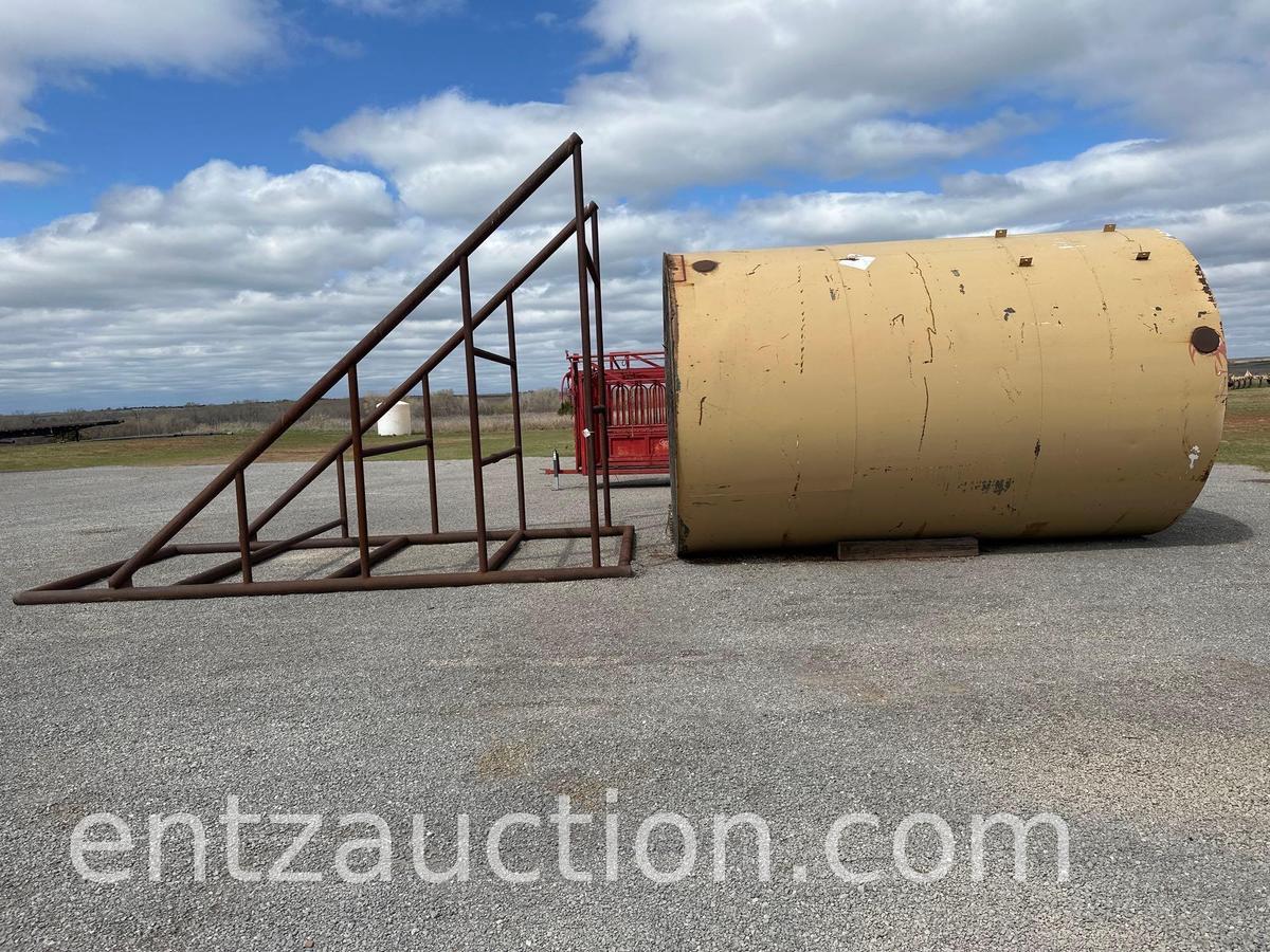 GRAIN/FEED BIN, APPROX. 940 BU.