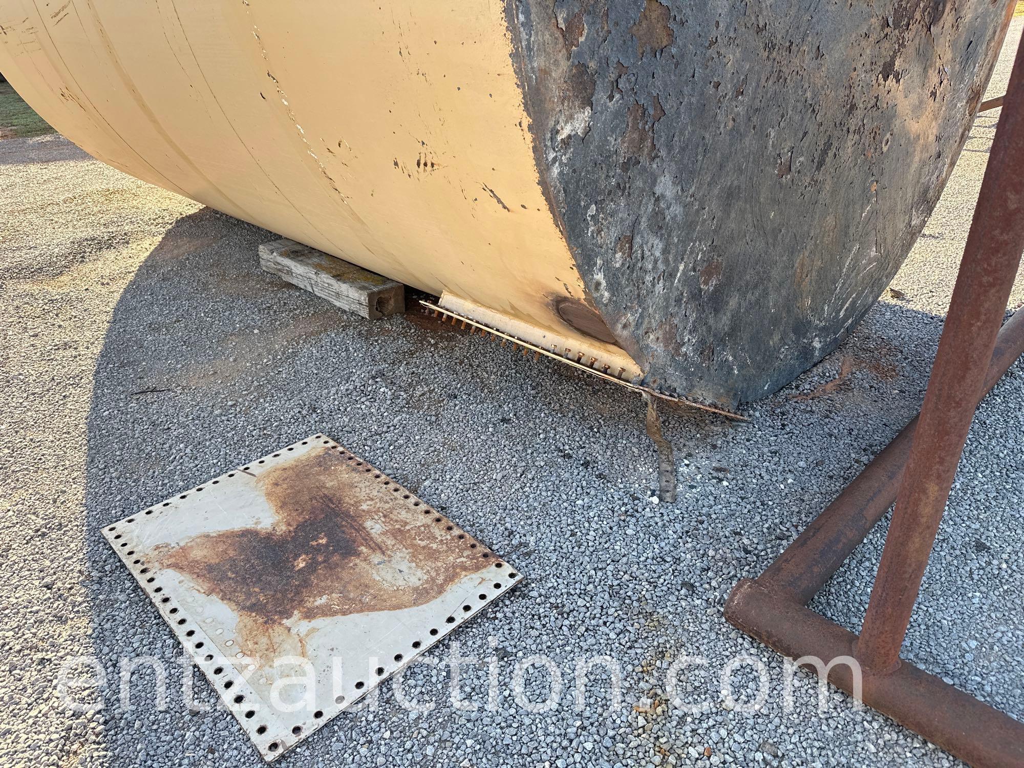 GRAIN/FEED BIN, APPROX. 940 BU.