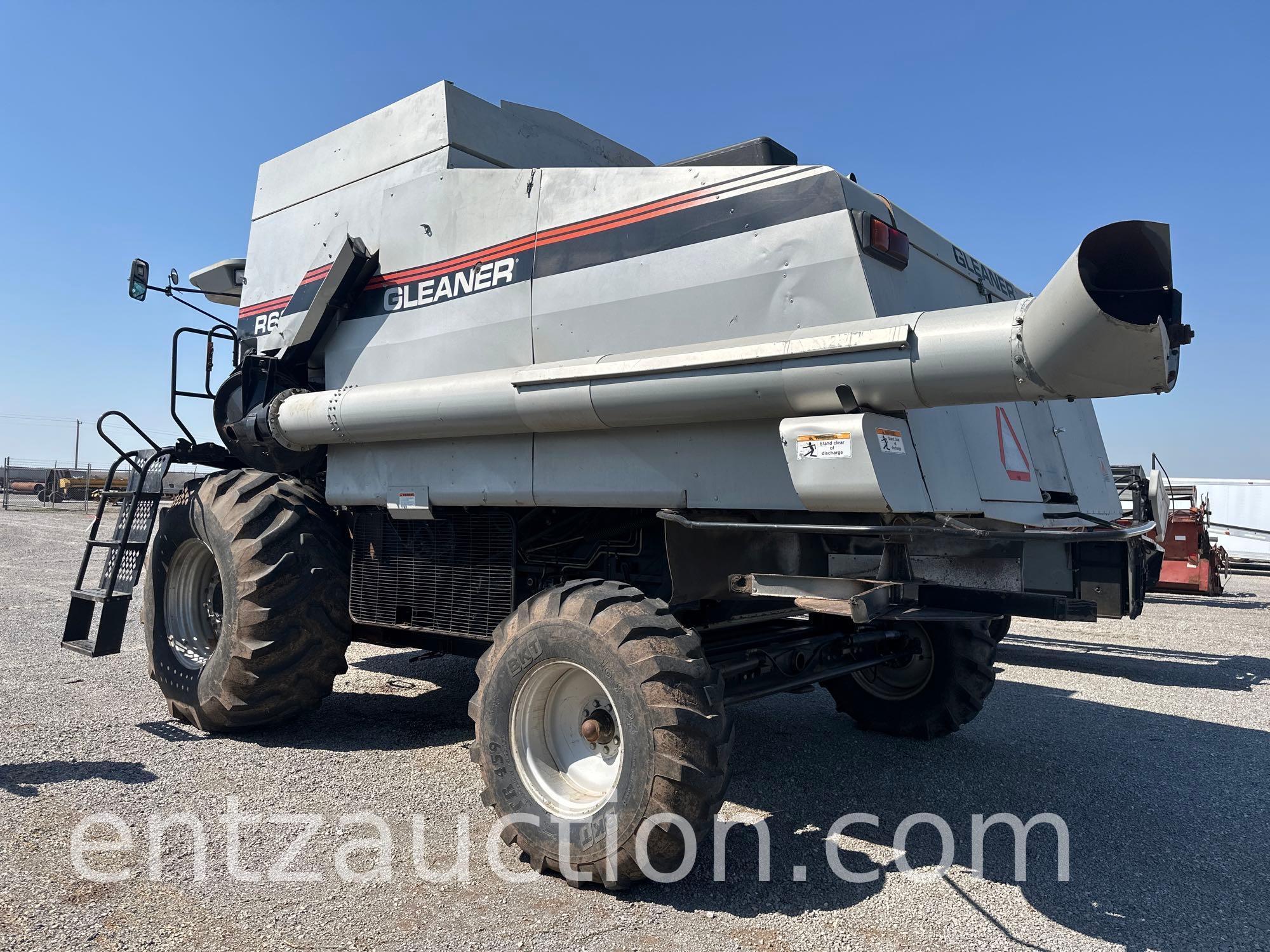 1998 GLEANER R62 COMBINE, CHOPPER, GLEANER