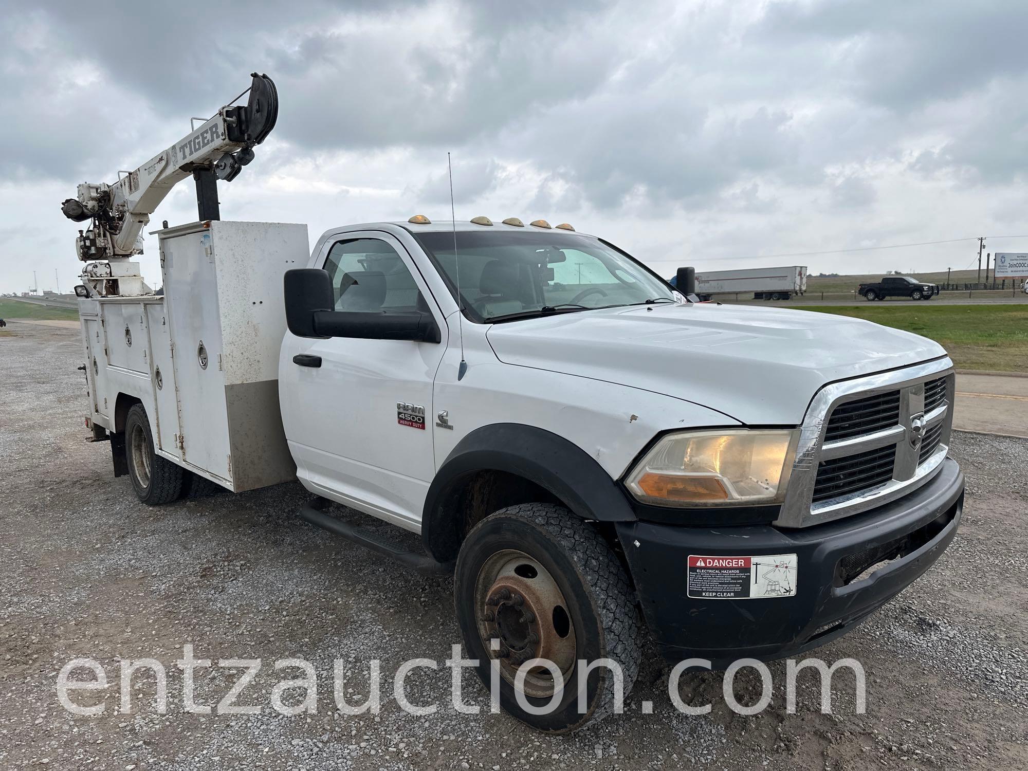 2011 DODGE 4500 PICKUP, 2X4, CUMMINS 6.7L DIESEL,