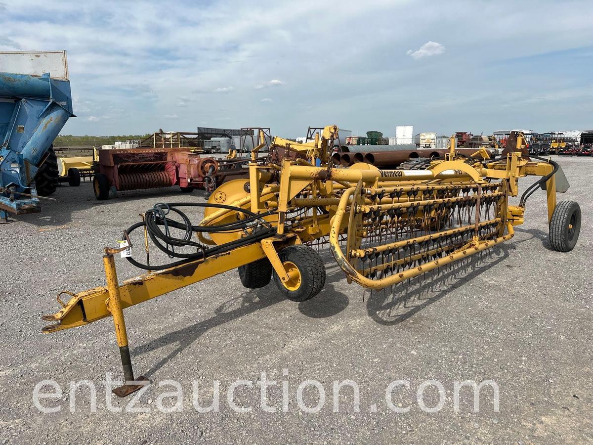 VERMEER R23 TWIN RAKE, MANUAL FOLD,