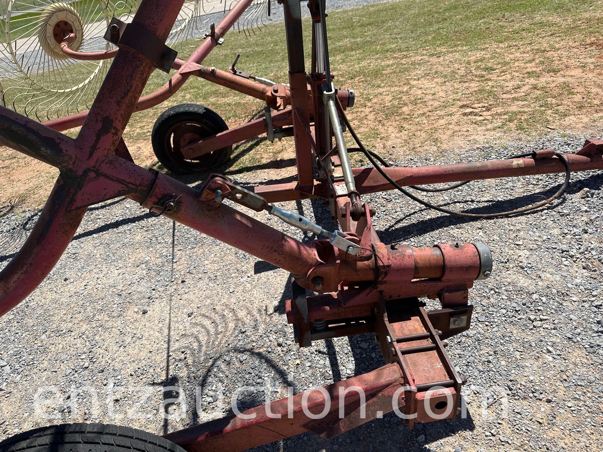 10 WHEEL HAY RAKE