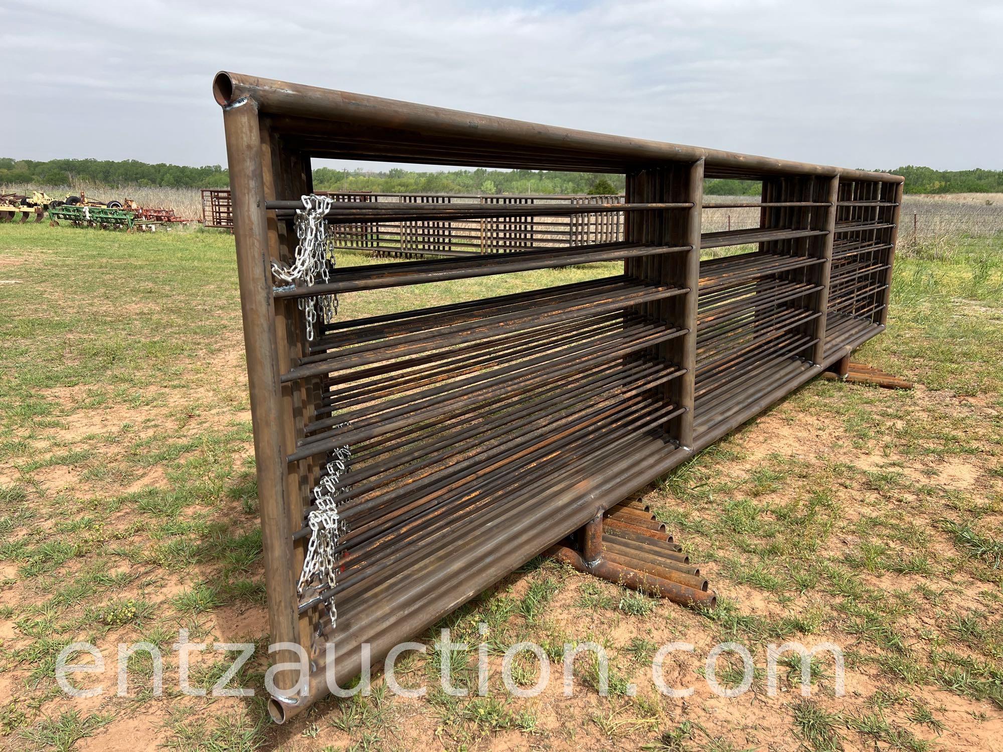 5' X 24' FREESTANDING PANELS, 2 5/8" PIPE,