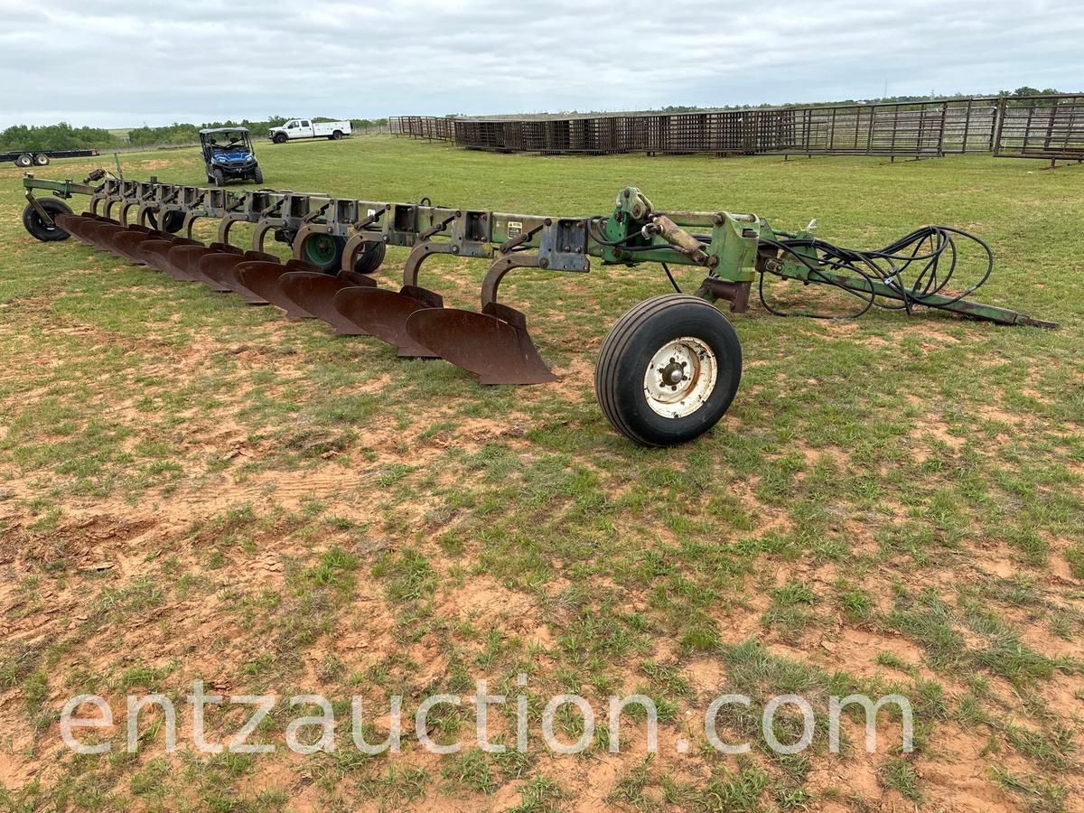 JD 3700 12 BOTTOM PLOW, FLEX FRAME