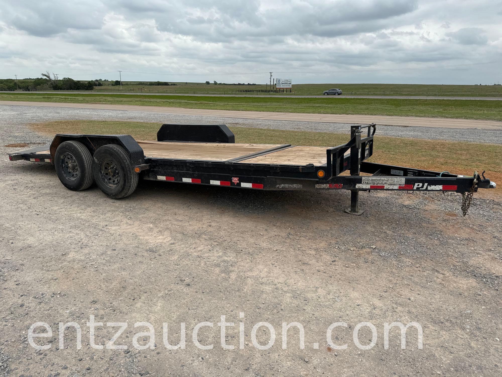 2021 PJ TILT UTILITY TRAILER, 6 1/2' X 22', TA,