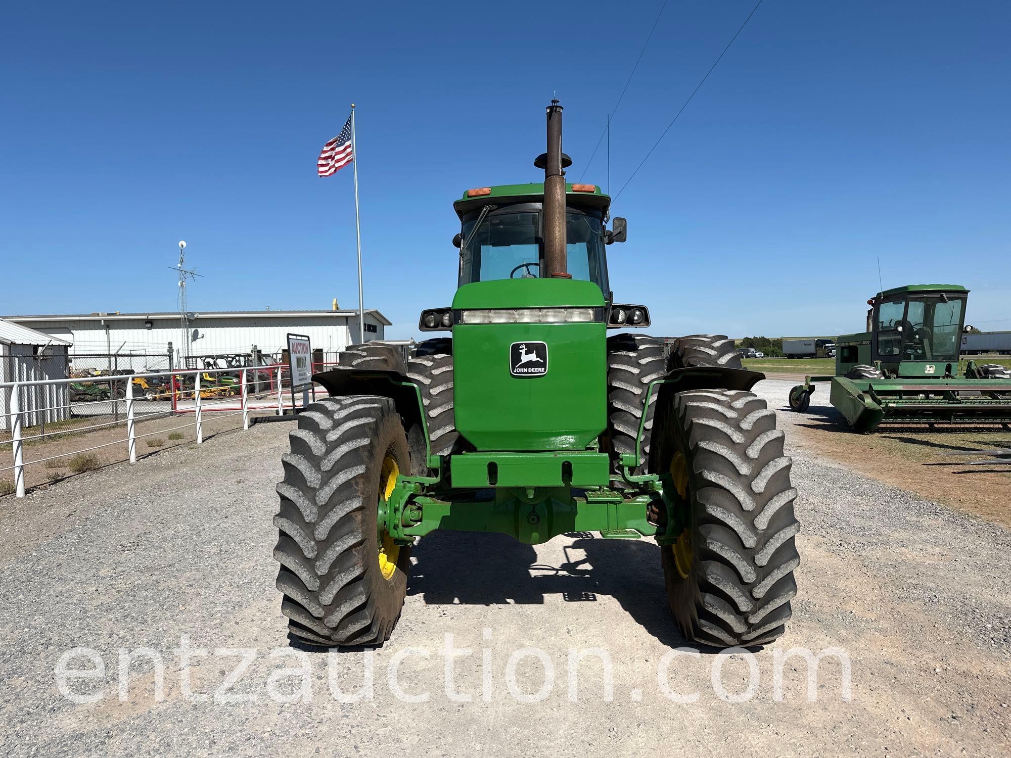 1983 JD 4650 TRACTOR, C&A, 3PT, PTO, 3 HYD.