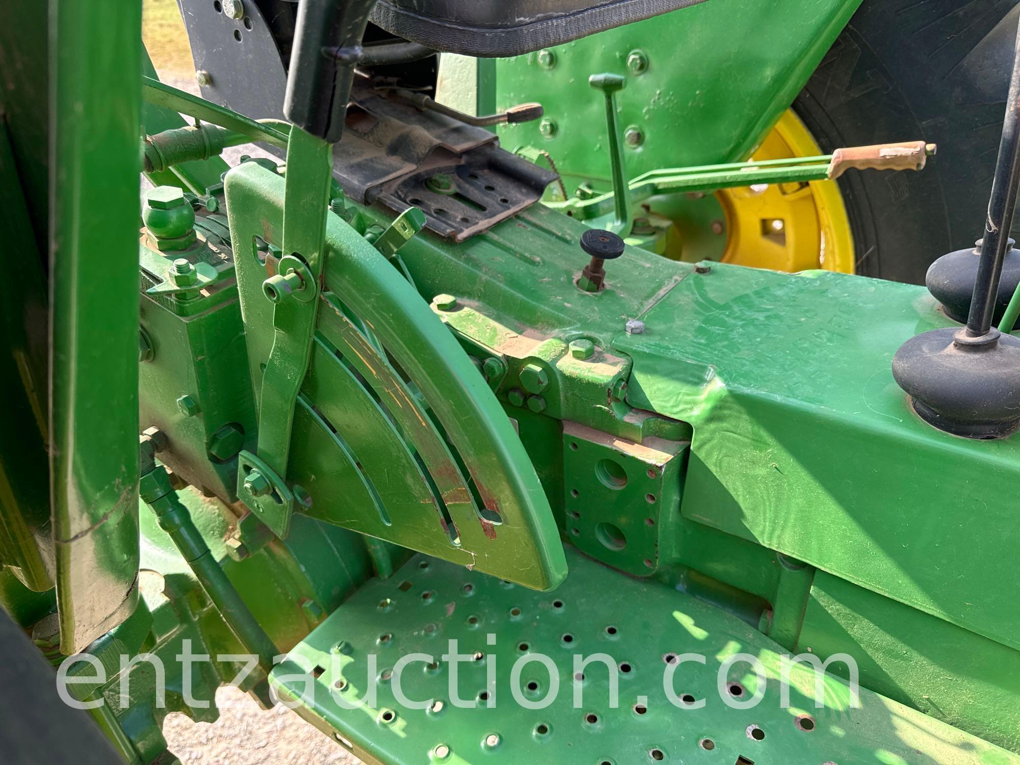 JD 2750 TRACTOR, TSS TRANS, 3PT