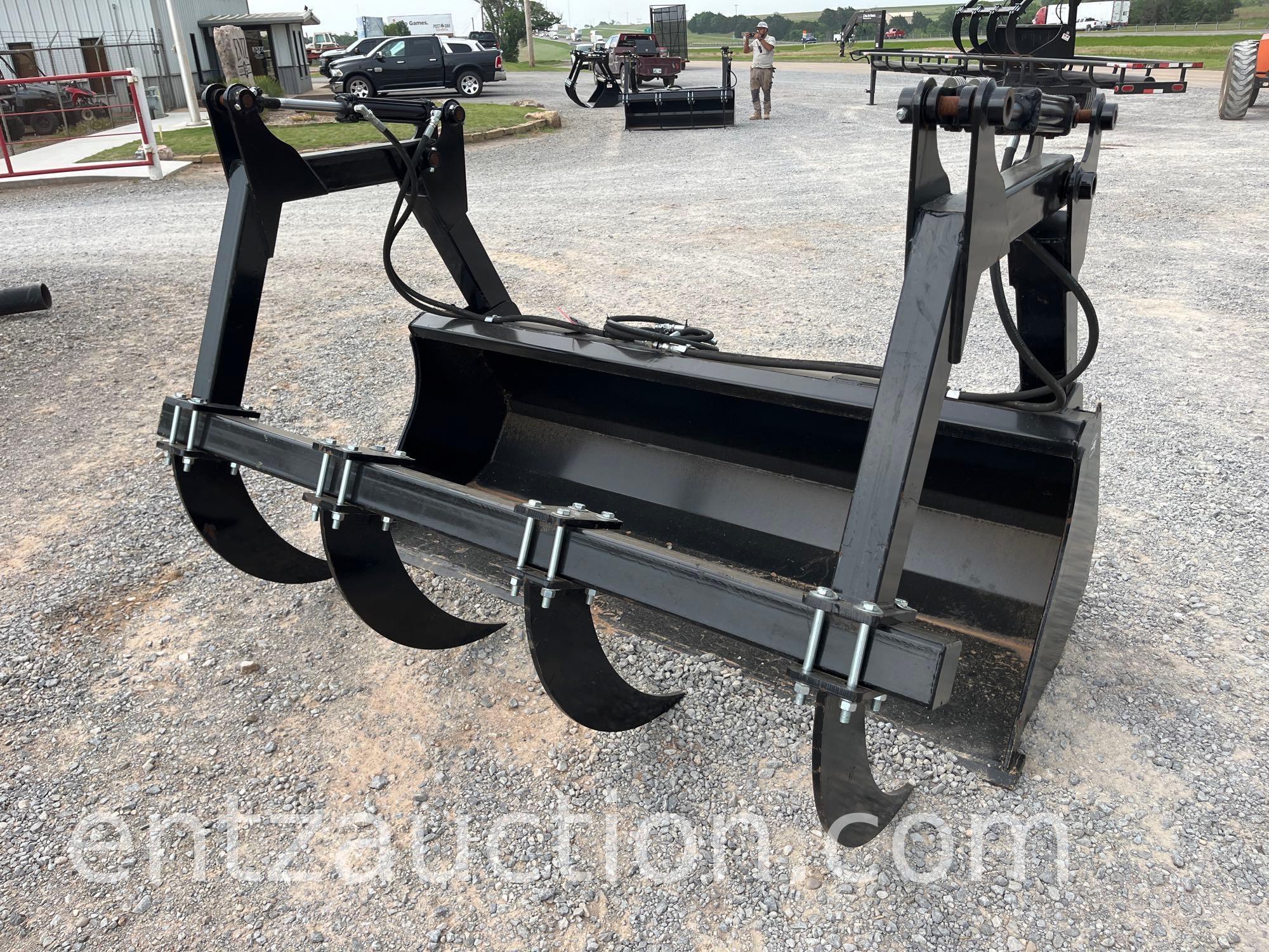 7' LOADER BUCKET W/ REMOVABLE HYD. GRAPPLE,