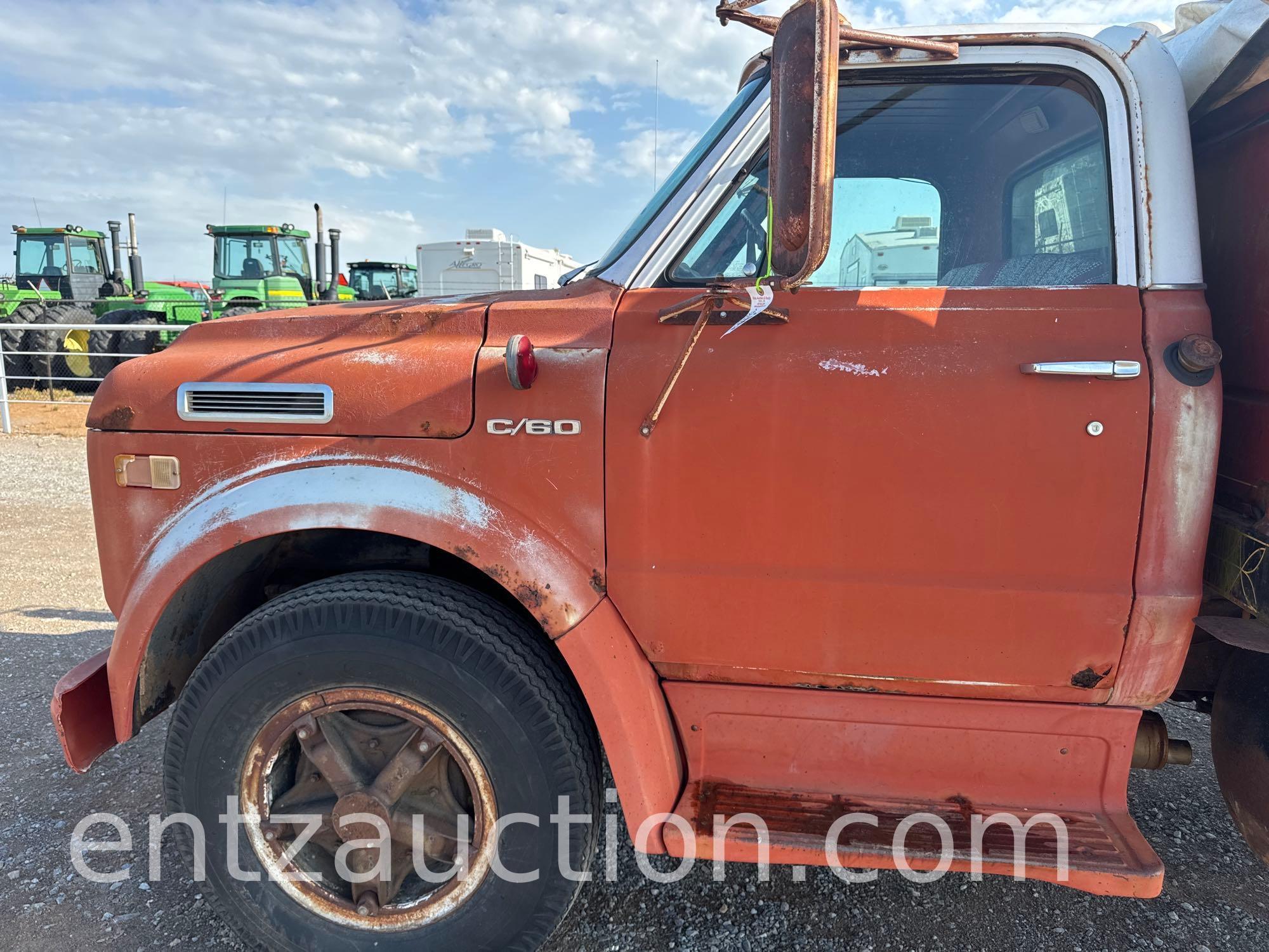 1972 CHEVY C60, V-8-366, 5/2 SPEED,