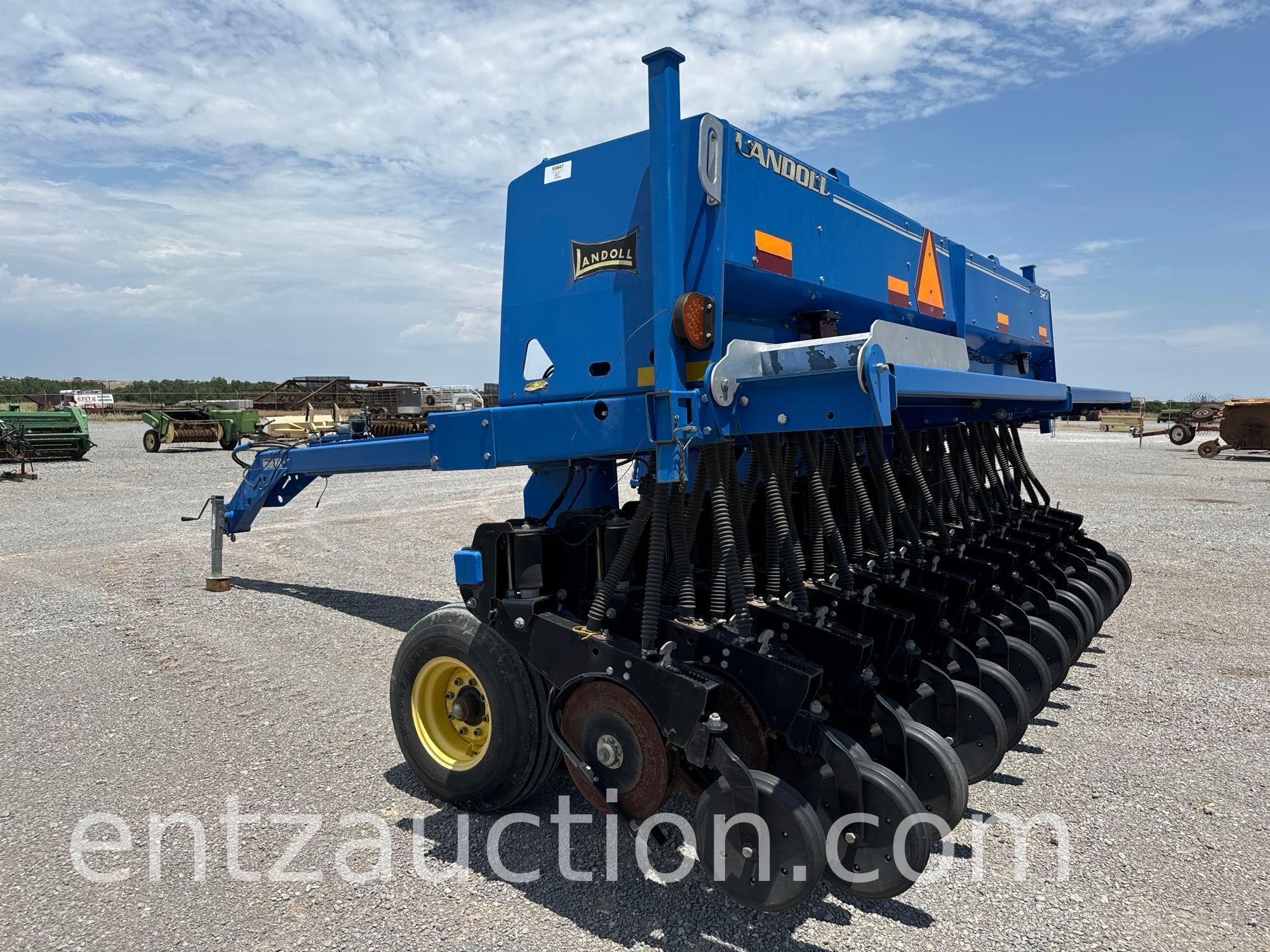 LANDOLL 5211 NO-TILL DRILL, FERTILIZER,