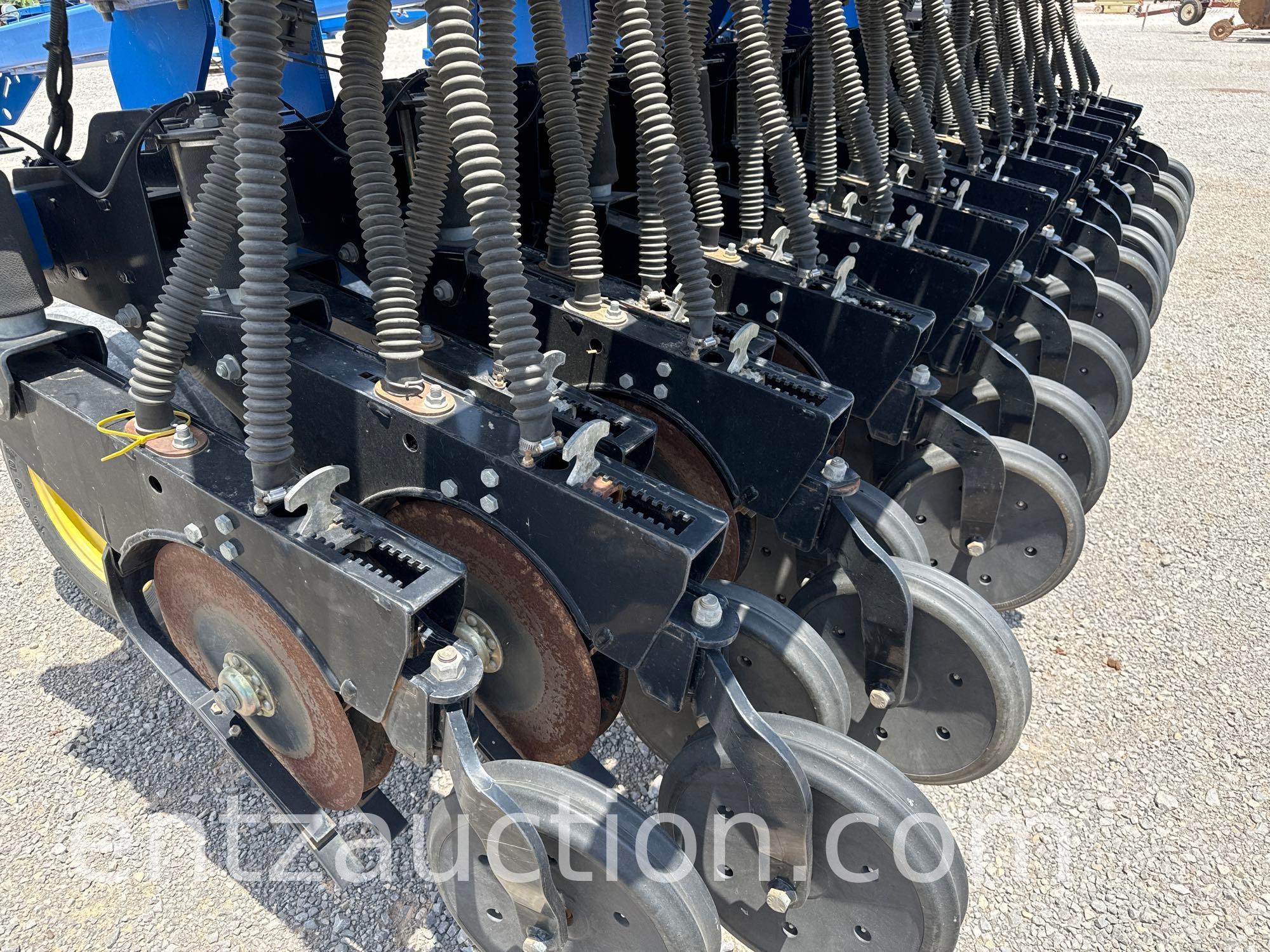LANDOLL 5211 NO-TILL DRILL, FERTILIZER,