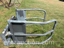 BALE GRAPPLE, SKID STEER ATTACH.