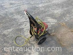 SIMPSON 3000 PSI 2.4 GPM PRESSURE WASHER,