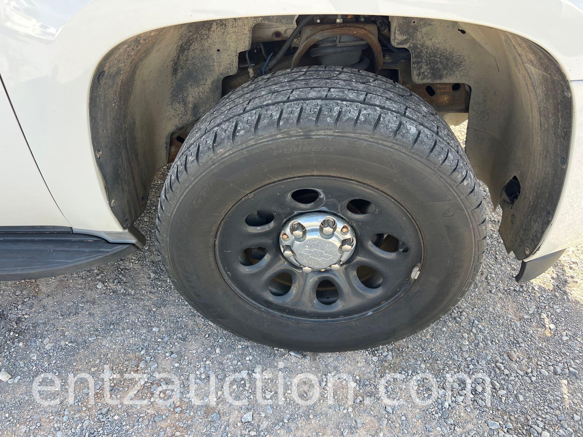 2013 CHEVY TAHOE, FORMER COP CAR, AUTO, GAS