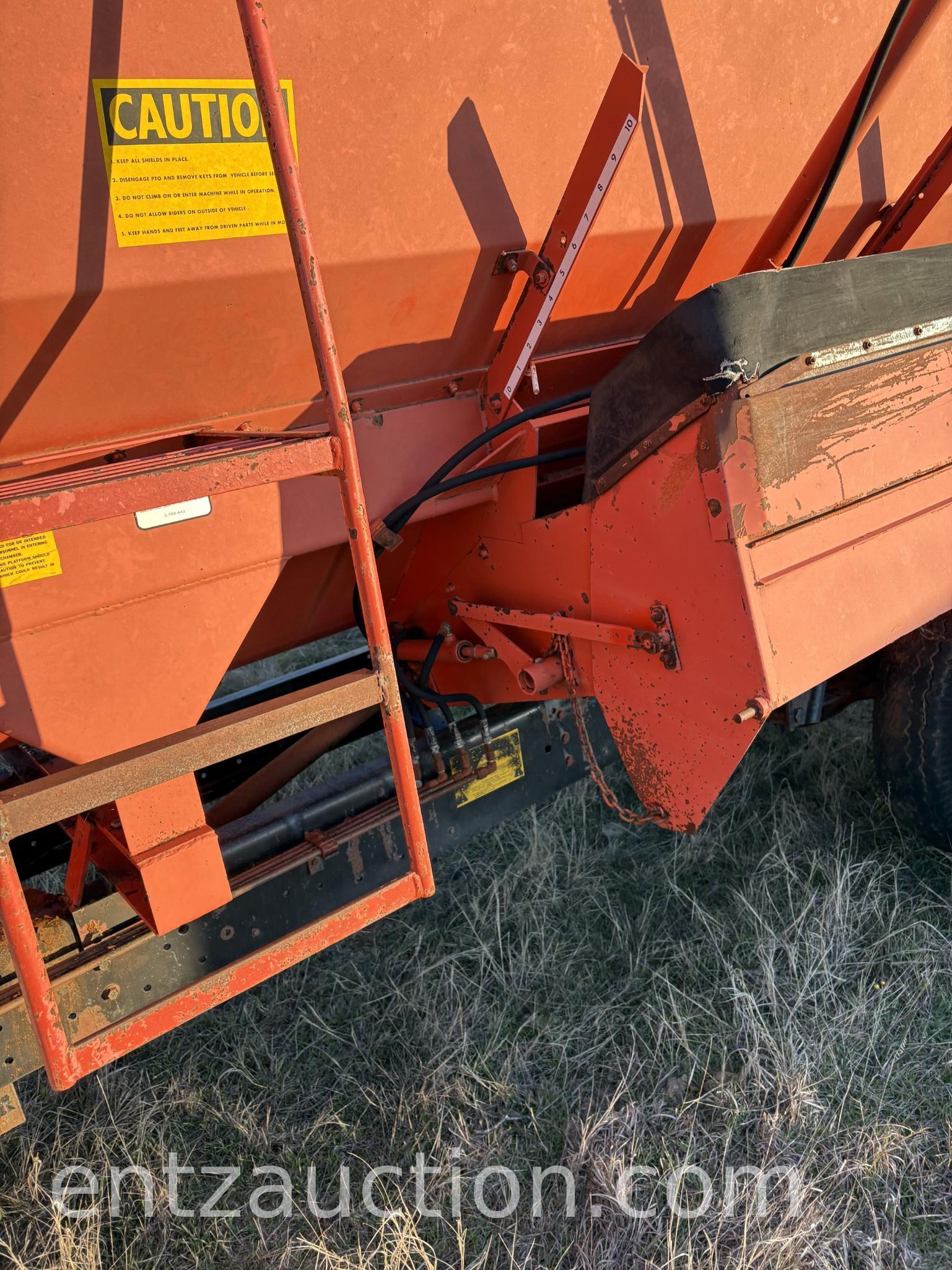 ENSILMIXER 370 FEED BOX, 3 AUGERS, LH DISCHARGE,