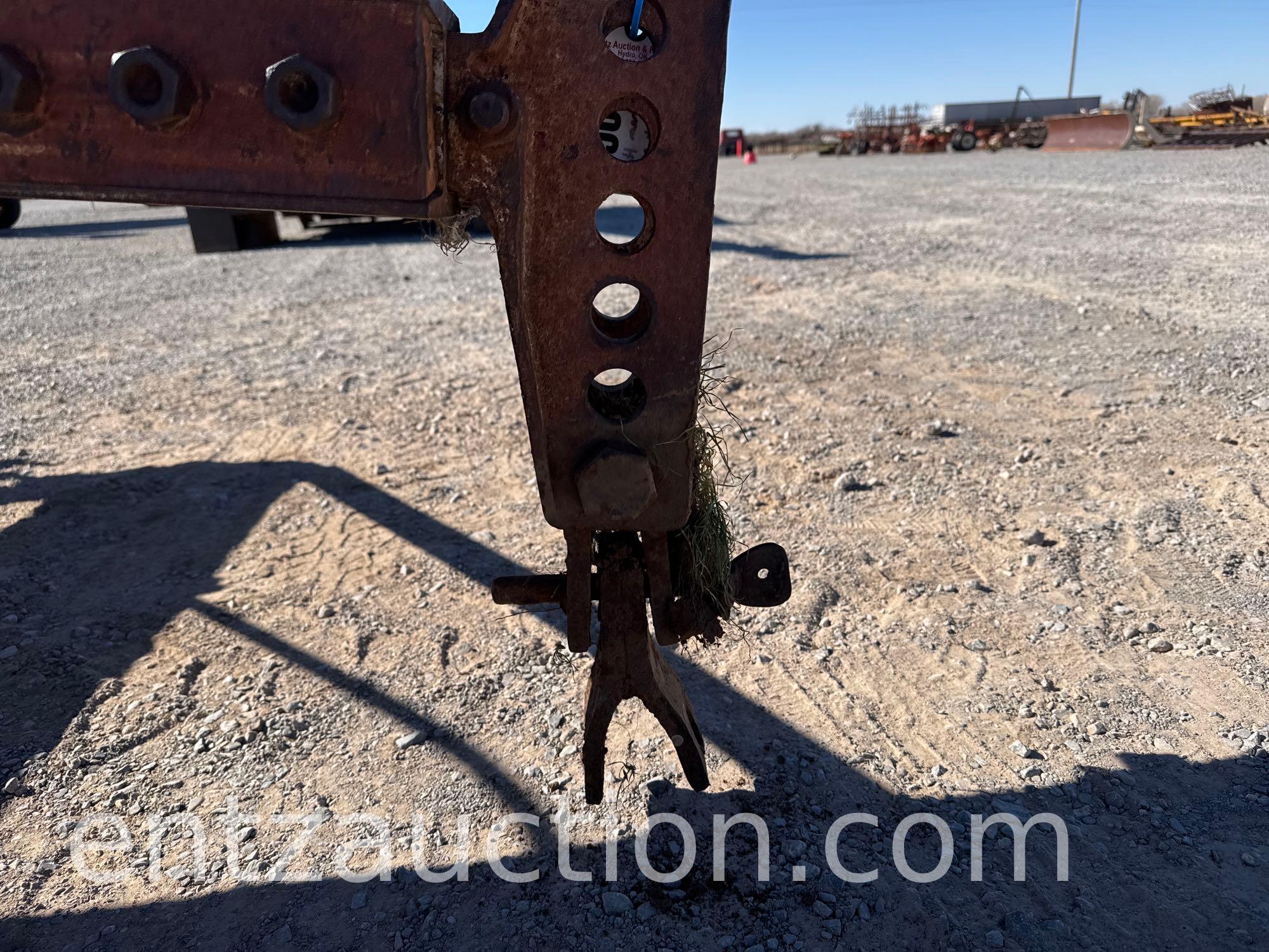 GRAHAM HOEME CHISEL PLOW, 9 SHANK, DRAG