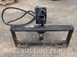 LOWE 750 CLASSIC HYD. POST HOLE DIGGER