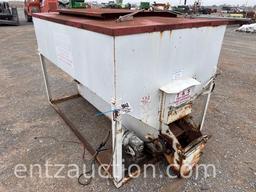 T&S TRIP HOPPER CAKE FEEDER, MODEL: P-846