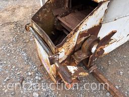 T&S TRIP HOPPER CAKE FEEDER, MODEL: P-846