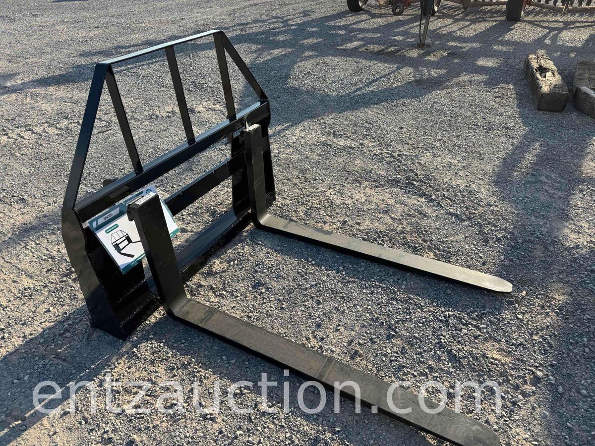 SET OF PALLET FORKS, 48", USSA