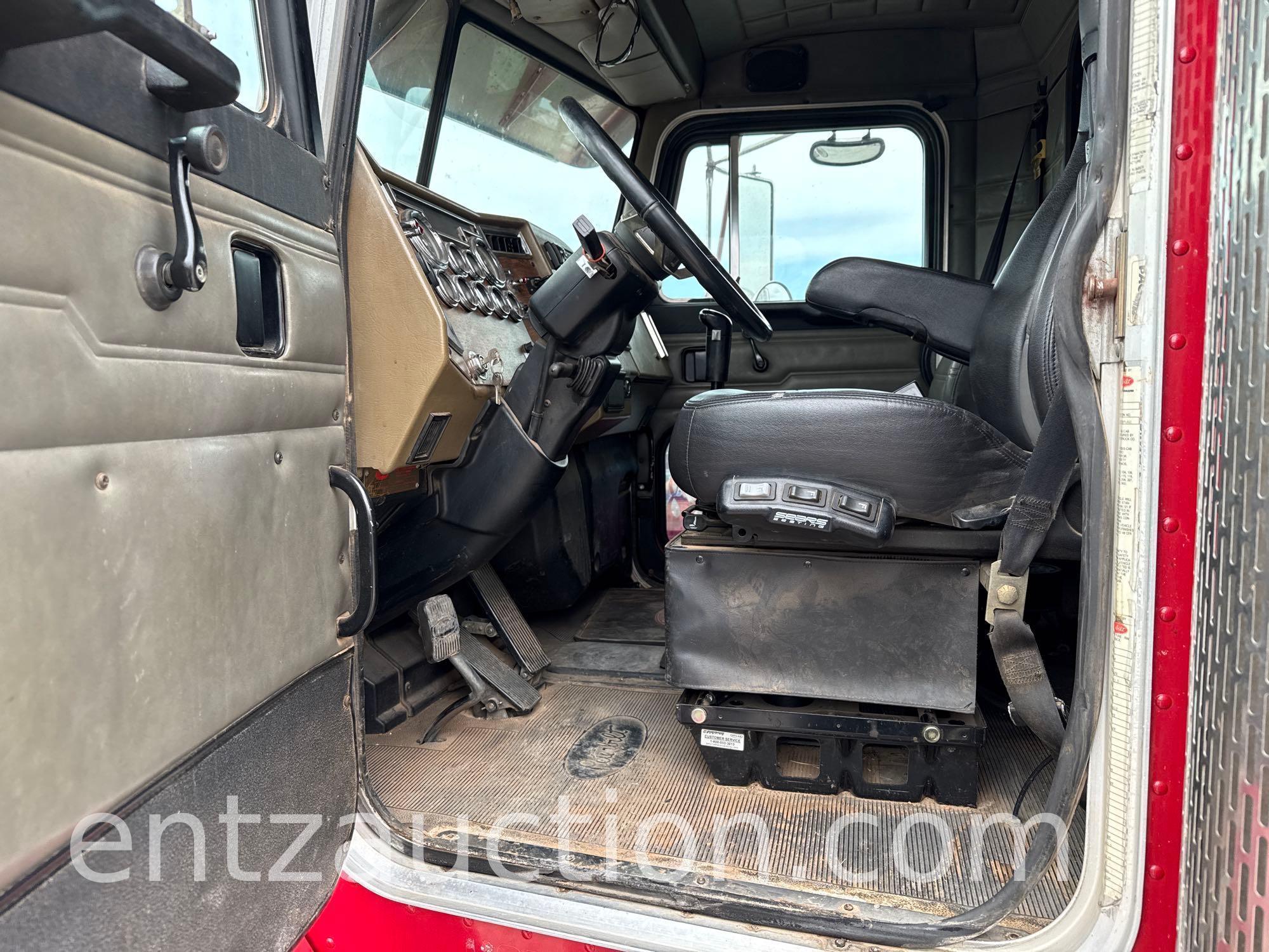1999 PETERBILT 330 TRUCK, SLEEPER, 3126 CAT ENG.,