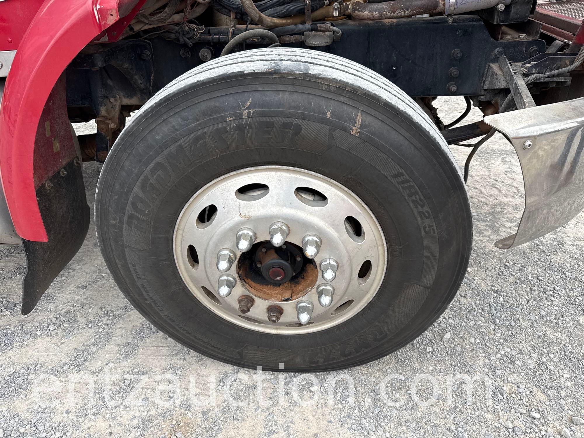 1999 PETERBILT 330 TRUCK, SLEEPER, 3126 CAT ENG.,