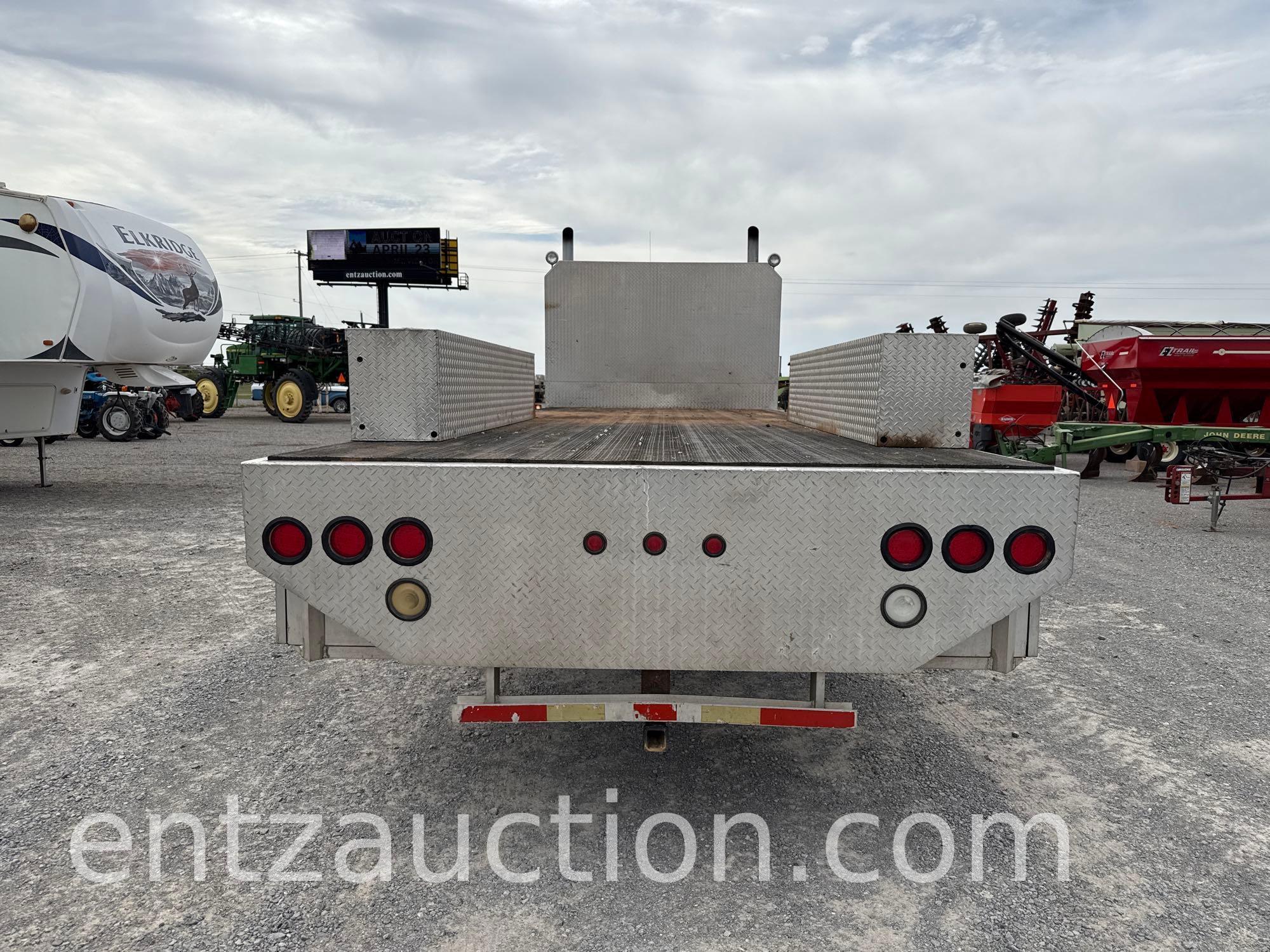 1999 PETERBILT 330 TRUCK, SLEEPER, 3126 CAT ENG.,