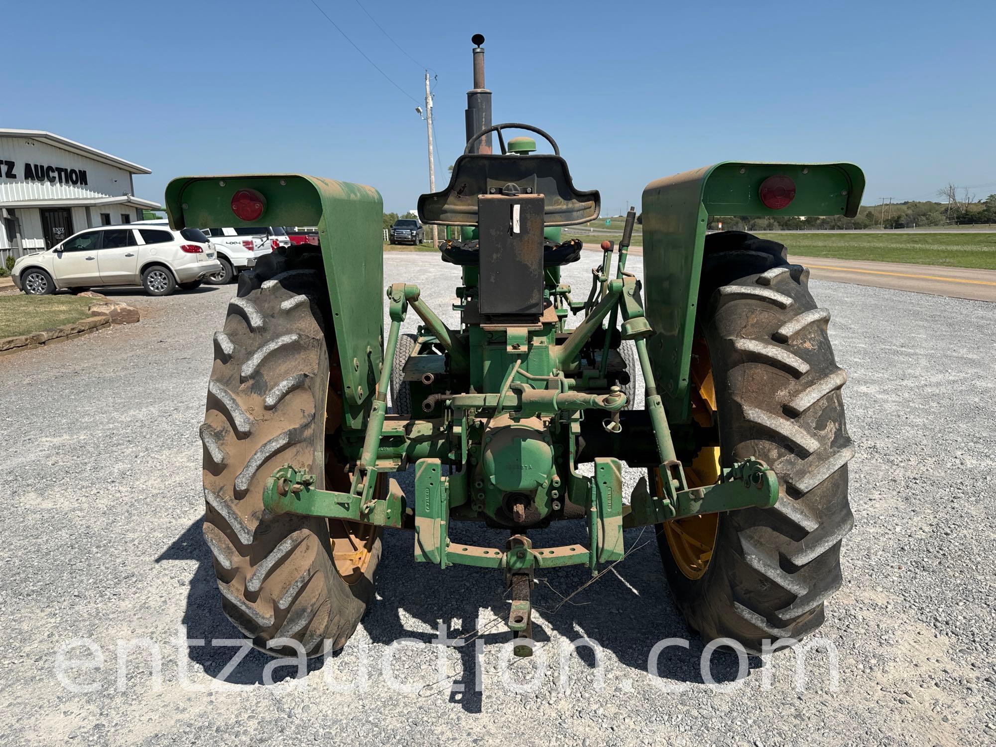 OLIVER TRACTOR, MODEL: 265-22329, 3PT,