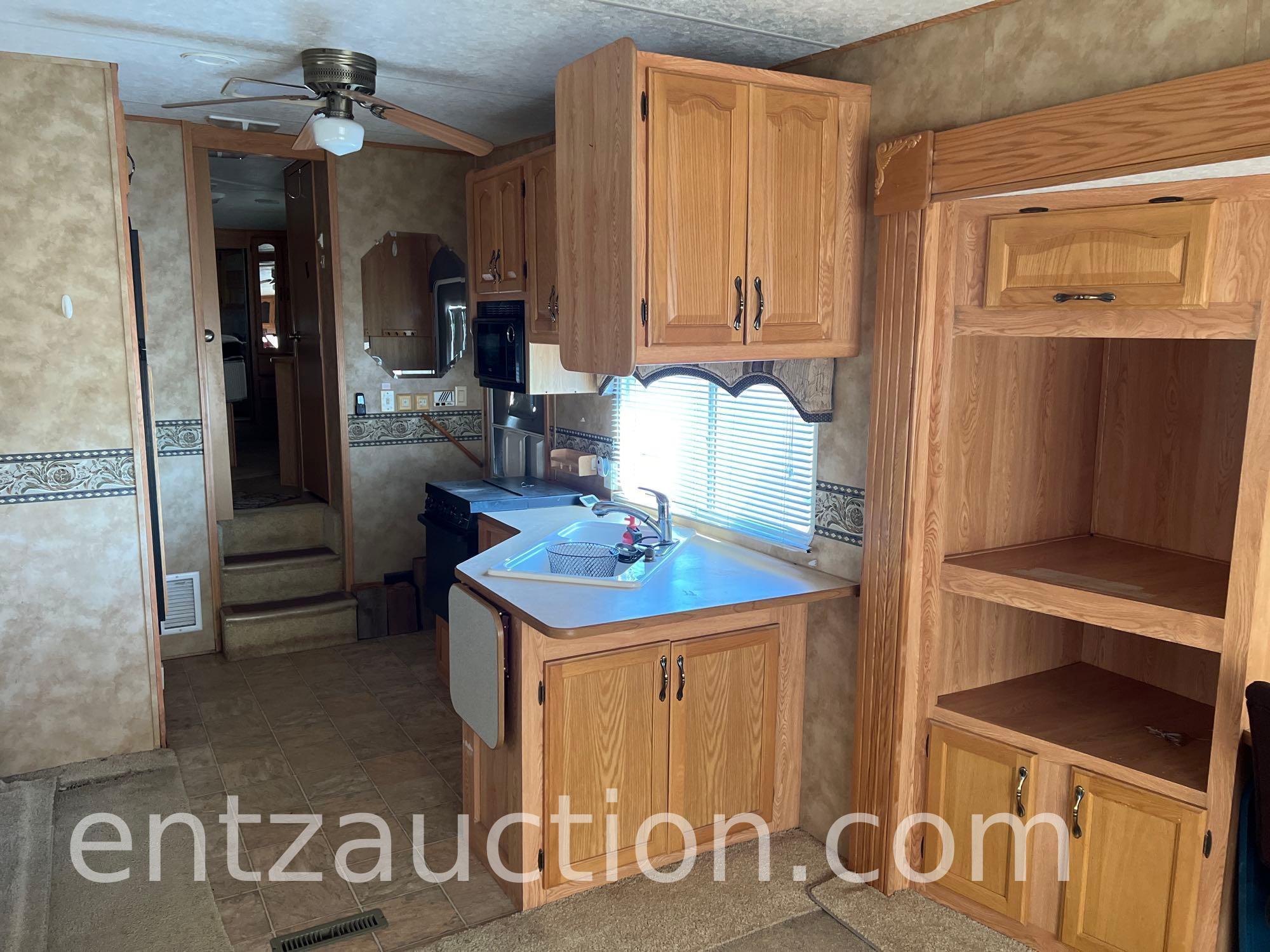2006 KEYSTONE CHALLENGER 5TH WHEEL TRAVEL TRAILER,