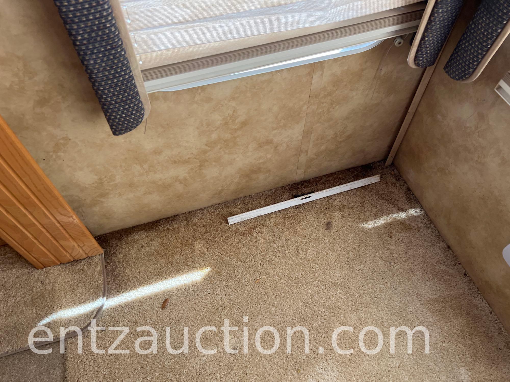 2006 KEYSTONE CHALLENGER 5TH WHEEL TRAVEL TRAILER,