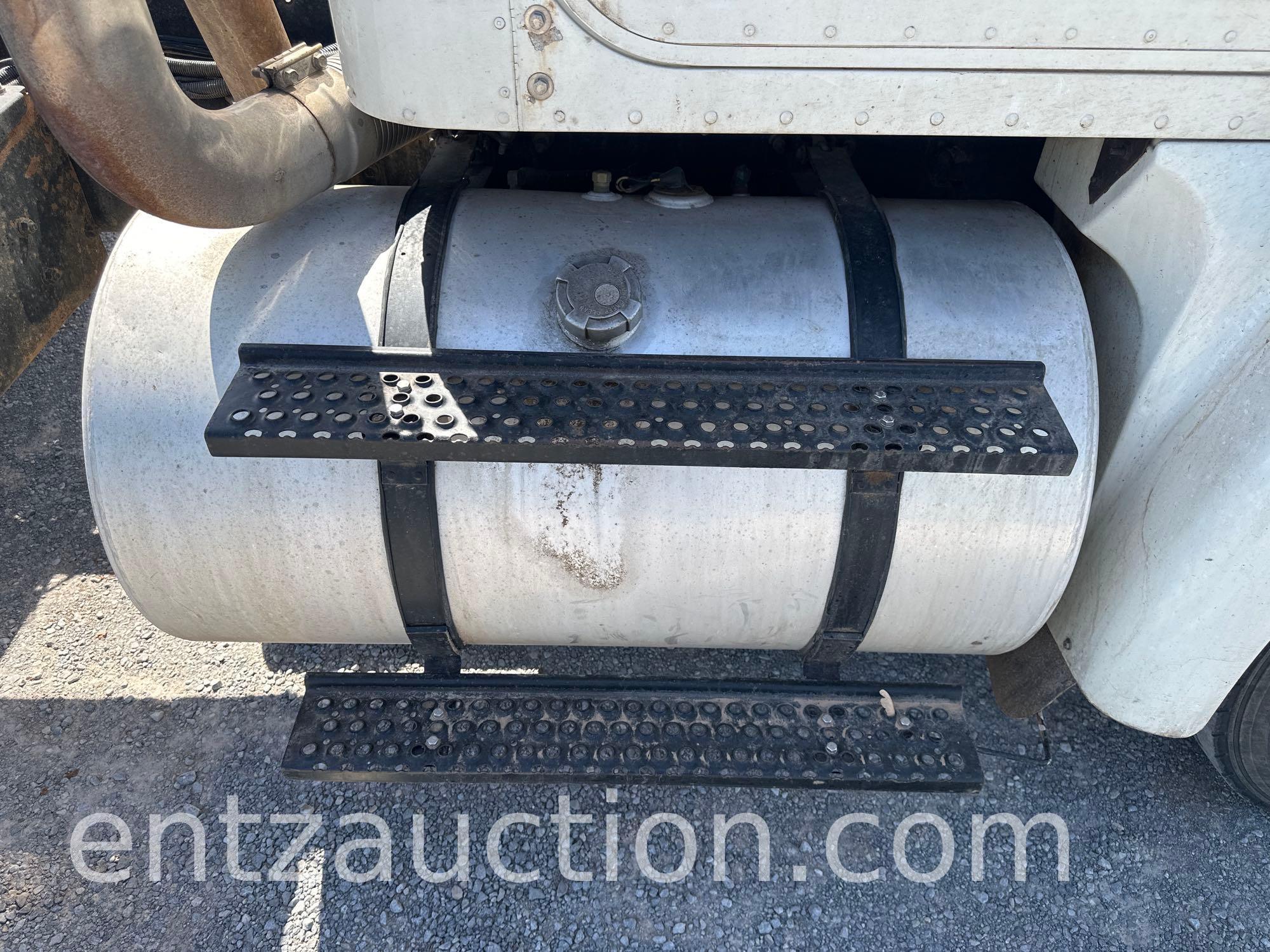 1999 INTERNATIONAL 9100 SEMI, DAY CAB,