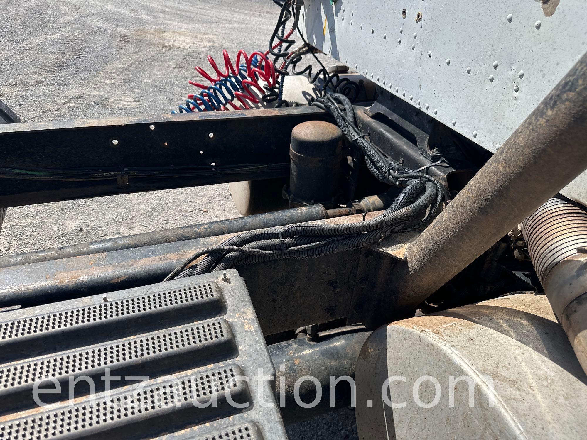 1999 INTERNATIONAL 9100 SEMI, DAY CAB,