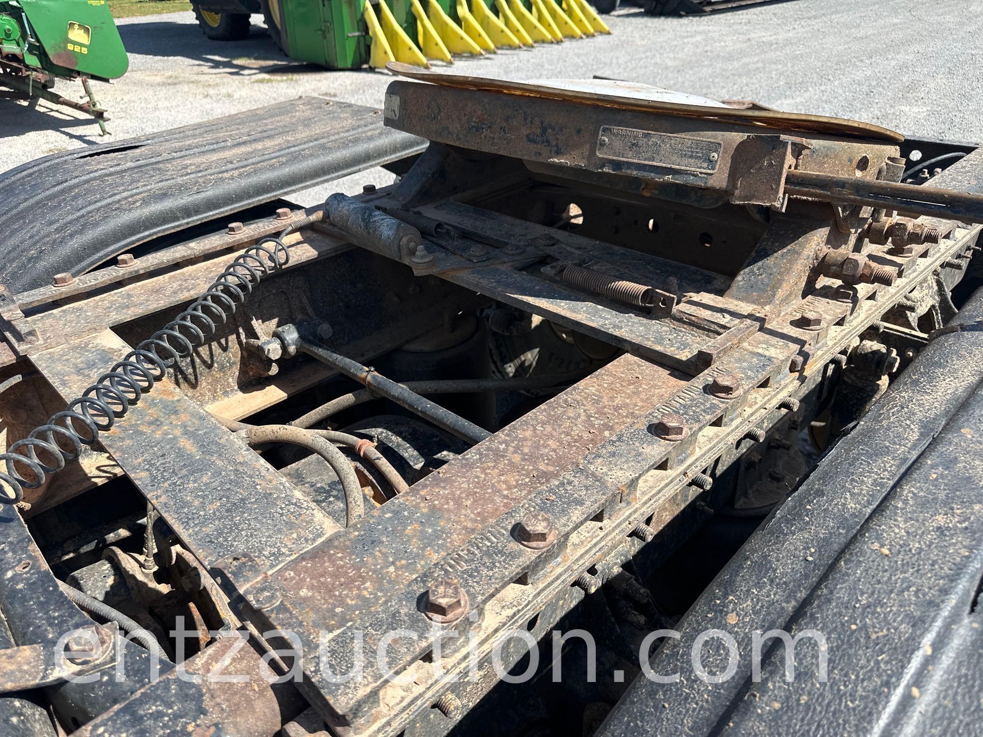 1999 INTERNATIONAL 9100 SEMI, DAY CAB,