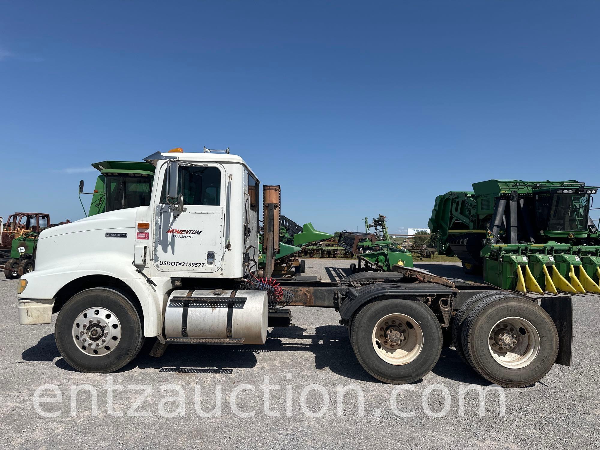 1999 INTERNATIONAL 9100 SEMI, DAY CAB,