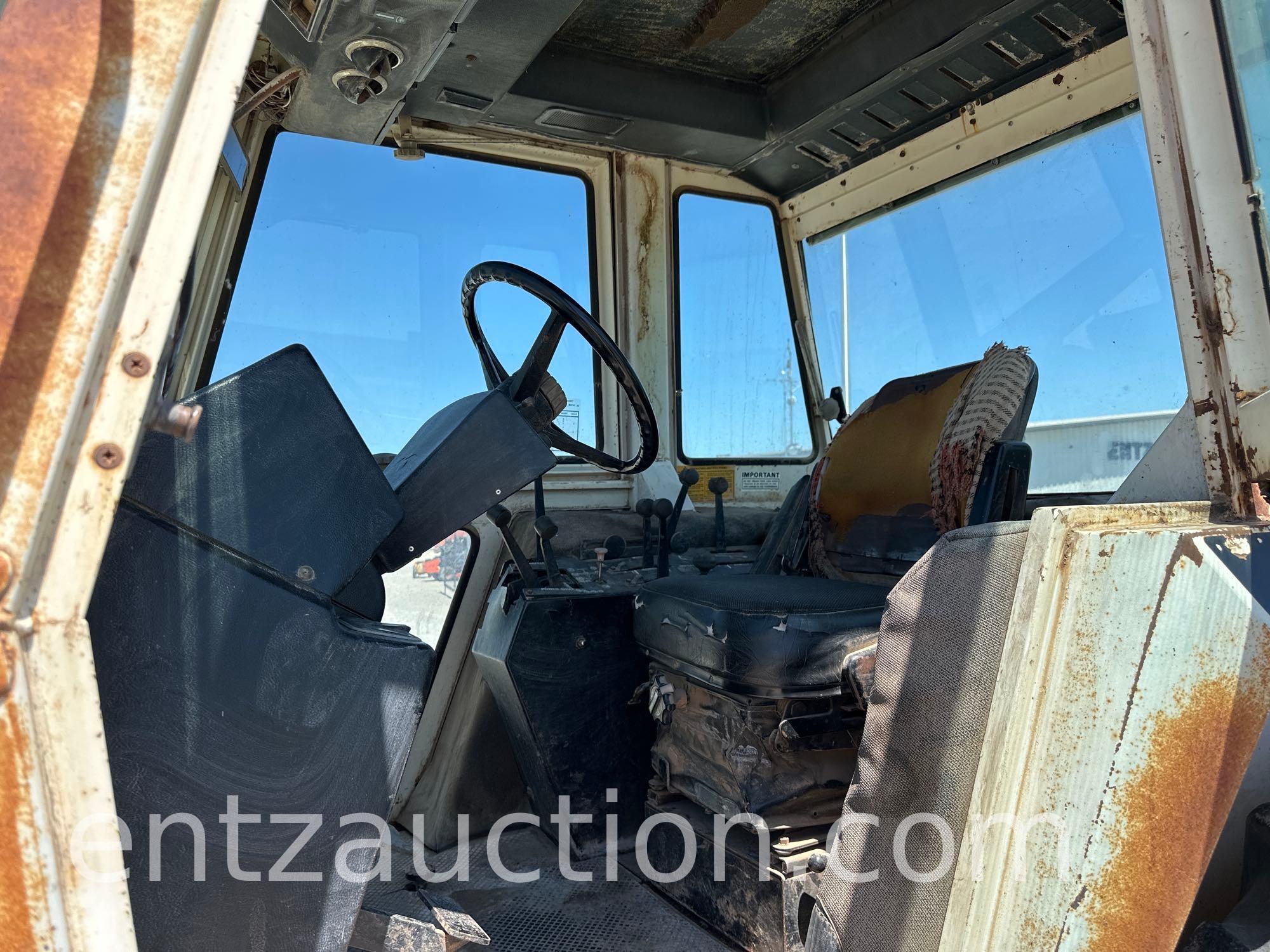 1979 CASE 2590 TRACTOR, 3PT, PTO, 2 HYD.,