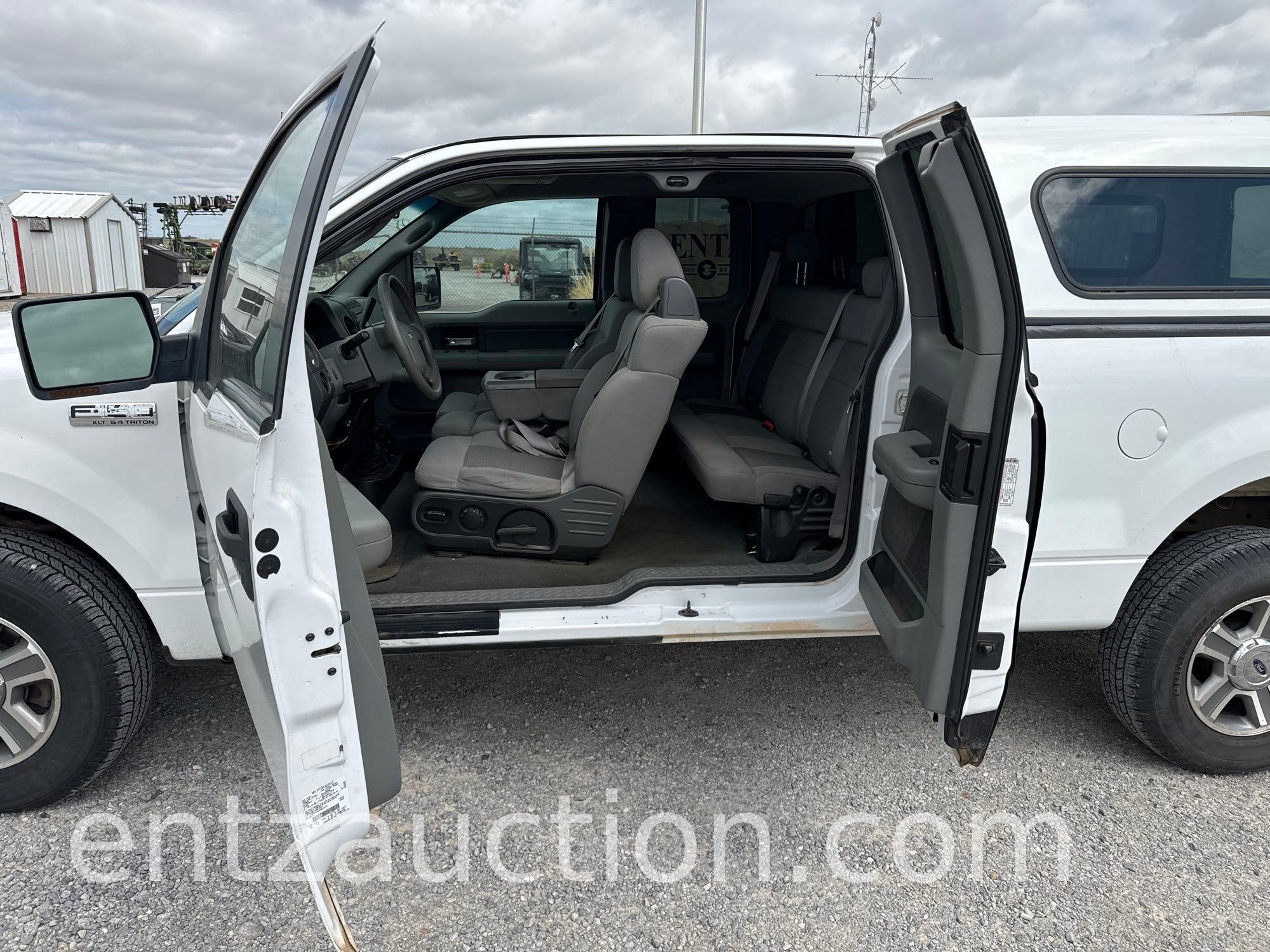 2005 FORD F150 PICKUP, EXT. CAB, AUTO,