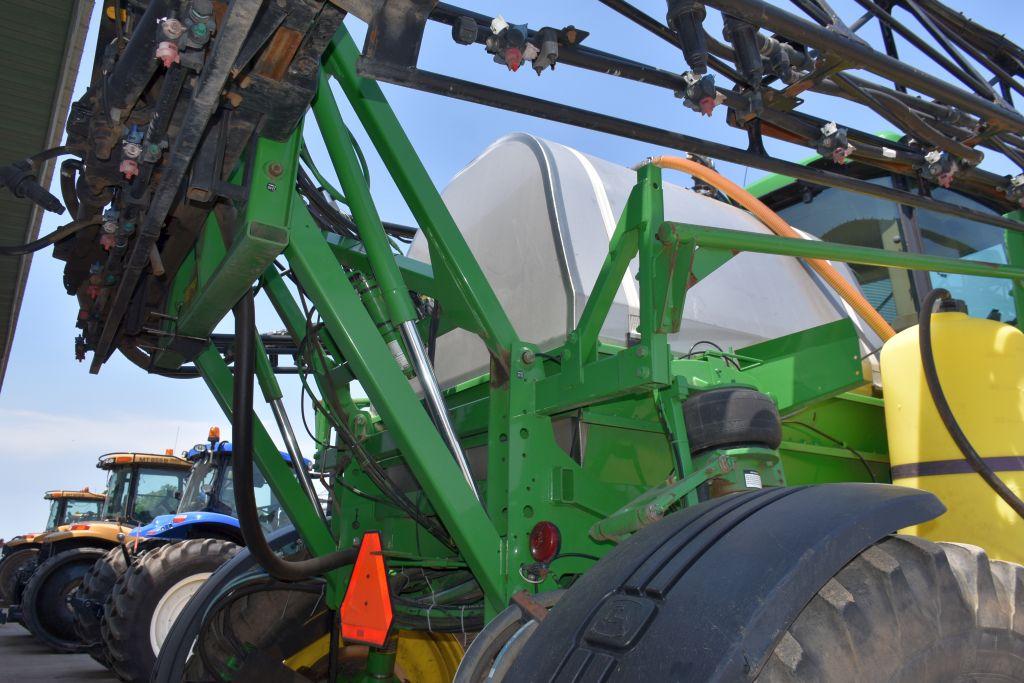 2006 John Deere 4720 Self Propelled Crop Sprayer, 800 Gallon SS, 90’ Booms, 20’’ Spacings, Radar, Fe