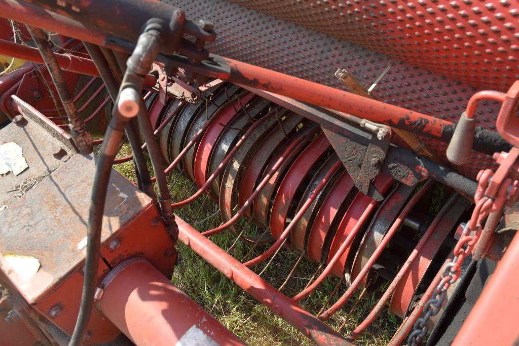 Gehl 1710 Roll Baler, 540 pto